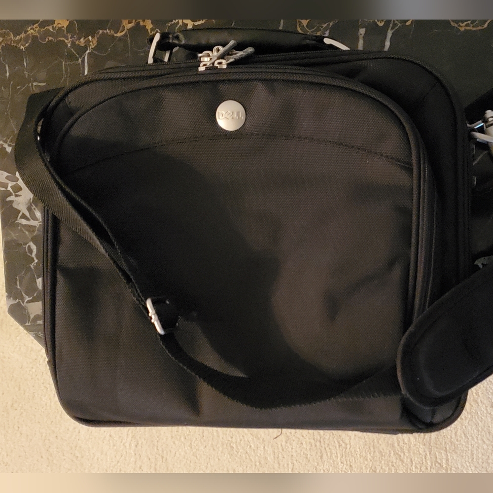 15” Dell Hard Shell Computer & Document Carrier